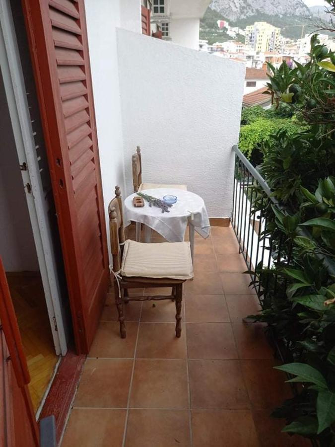 Studio Darija For 2 Persons S Terasom Wi-Fi & Parking Lejlighed Makarska Eksteriør billede